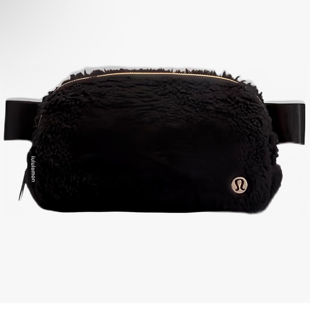 Lululemon Black Everywhere Fleece Belt Bag